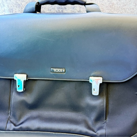 Tumi Black Leather Briefcase - Picture 5 of 6